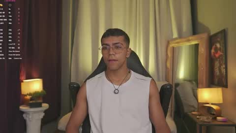 Snapshot of colstorw_ chatting on April 15, 10:55 am colstorw_ online show from April 15, 10:55 am