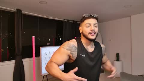 Jhoan online show from October 13, 2:11 am