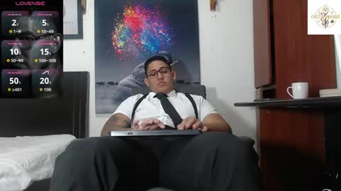 coltonmassif_ online show from May 30, 12:46 pm