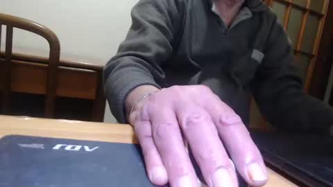 comemivuoi2 online show from March 4, 3:45 am