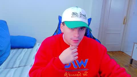 comenback online show from February 20, 9:10 am