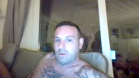 Snapshot of comesee10 chatting on February 9, 11:15 pm comesee10 online show from February 9, 11:15 pm