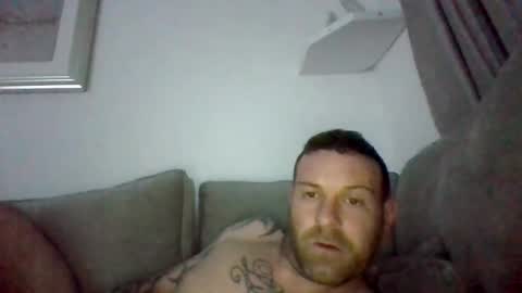 Snapshot of comesee10 chatting on December 18, 10:27 pm comesee10 online show from December 18, 10:27 pm