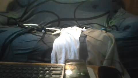 Snapshot of comesuckthisdick111 chatting on June 19, 4:06 am comesuckthisdick111 online show from June 19, 4:06 am