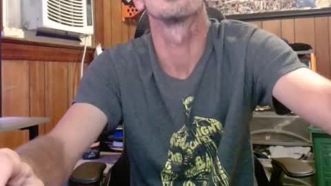 Snapshot of comic_king27 chatting on October 18, 12:13 am Nelson or ComicKing and sometime Peachy143 online show from October 18, 12:13 am