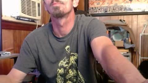 Snapshot of comic_king27 chatting on November 26, 8:32 pm Nelson or ComicKing and sometime Peachy143 online show from November 26, 8:32 pm