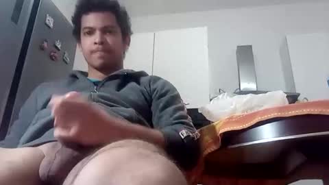 comobailamioso online show from February 13, 11:06 am