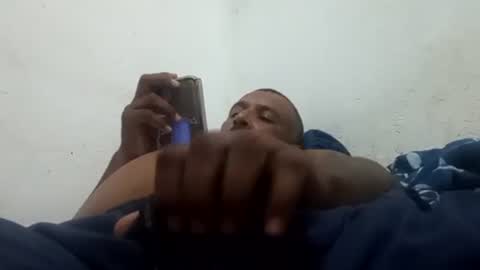 Snapshot of comomisuertemas chatting on October 29, 4:59 am comomisuertemas online show from October 29, 4:59 am