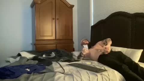 Snapshot of concentralized chatting on November 10, 1:10 pm Matt online show from November 10, 1:10 pm