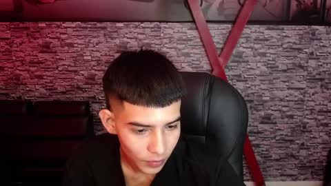 Snapshot of coney_boy chatting on February 22, 11:46 am Coney online show from February 22, 11:46 am