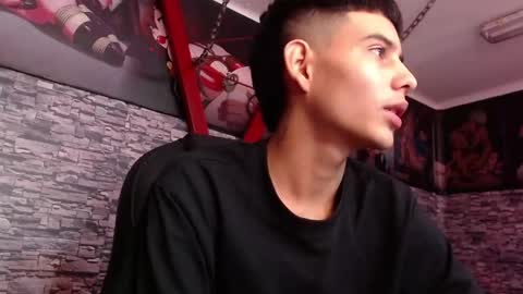 Snapshot of coney_boy chatting on February 24, 11:32 am Coney online show from February 24, 11:32 am