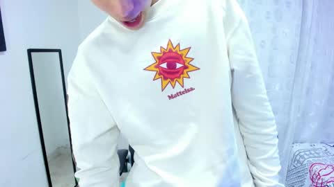 Snapshot of coney_boy chatting on March 9, 11:25 am Coney online show from March 9, 11:25 am