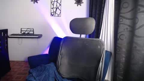 Snapshot of coniecut chatting on February 17, 6:21 am conie online show from February 17, 6:21 am