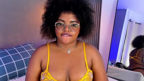 Snapshot of conielaurenth chatting on January 14, 2:19 am conielaurenth online show from January 14, 2:19 am