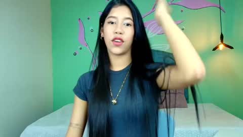 Snapshot of connie_bell chatting on October 4, 9:35 pm C O N N I E online show from October 4, 9:35 pm