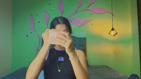 C O N N I E online show from December 5, 8:27 pm