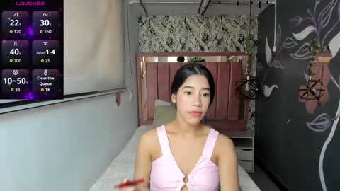 C O N N I E online show from February 12, 8:15 pm