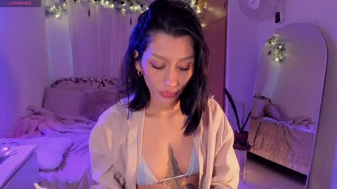 connie    online show from December 15, 7:31 pm