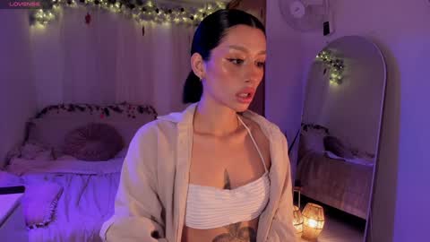 connie    online show from December 19, 1:07 pm