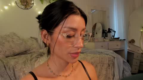 connie    online show from February 8, 4:14 pm