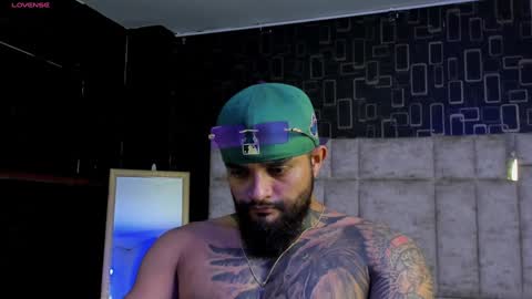 rusfegui online show from December 14, 3:51 am