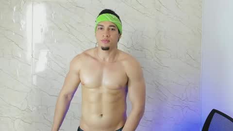 Snapshot of connor_devling1 chatting on March 6, 6:59 pm Connor online show from March 6, 6:59 pm