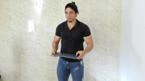 Snapshot of connor_devling1 chatting on March 27, 8:19 pm Connor online show from March 27, 8:19 pm