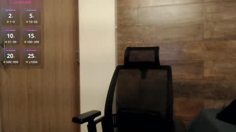 connor_h1 online show from October 12, 2:10 am