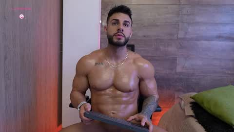 connor_h1 online show from May 3, 9:43 pm