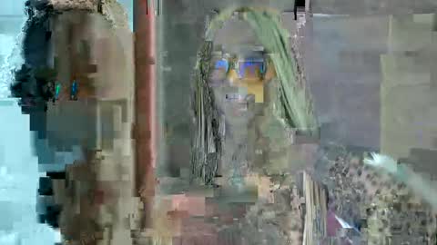 Snapshot of conny_curly chatting on April 4, 1:19 pm Conny online show from April 4, 1:19 pm