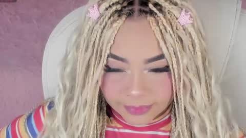 Snapshot of conny_curly chatting on July 23, 2:26 pm Conny online show from July 23, 2:26 pm
