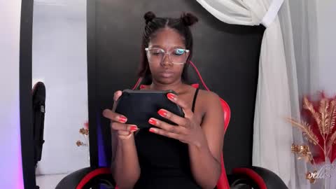 Snapshot of connywellss chatting on March 5, 4:08 am Nilo Solem online show from March 5, 4:08 am