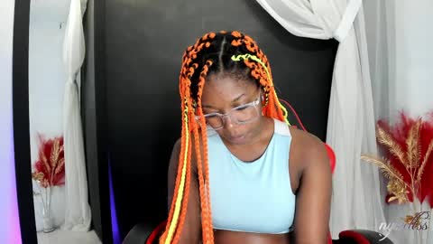 Snapshot of connywellss chatting on April 5, 4:09 am Nilo Solem online show from April 5, 4:09 am