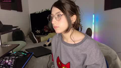 conor_taylor_ online show from March 28, 10:20 pm