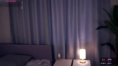 Hello im Sofia Welcme to my room .More hugs and kiss for you online show from October 15, 6:35 am