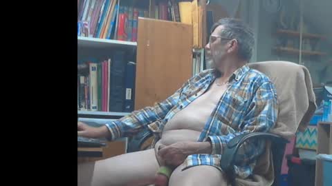 conastantbater57 online show from March 9, 3:43 am