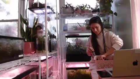 Snapshot of constantcumquest chatting on October 9, 4:38 pm ANR Mommy online show from October 9, 4:38 pm