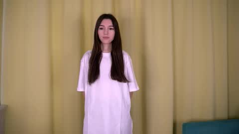 Snapshot of consuelabrasington chatting on March 17, 9:56 am Ellie online show from March 17, 9:56 am