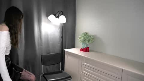 Snapshot of consuelabrasington chatting on March 28, 6:24 am Ellie online show from March 28, 6:24 am