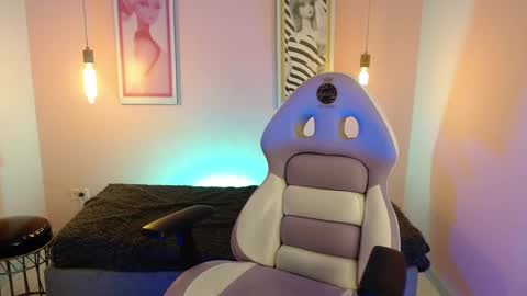 cony online show from September 22, 12:40 pm