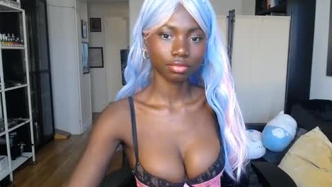 Snapshot of conymegan chatting on February 4, 8:46 am Carola independent model online show from February 4, 8:46 am