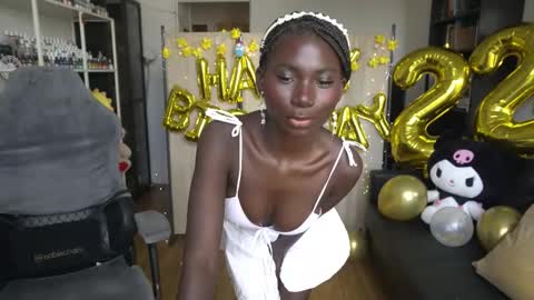 Snapshot of conymegan chatting on September 12, 1:00 pm Carola independent model online show from September 12, 1:00 pm