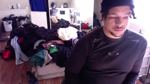 Snapshot of coodimoodi24 chatting on December 3, 8:17 pm coodimoodi24 online show from December 3, 8:17 pm