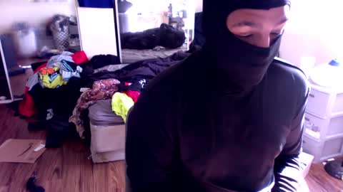 Snapshot of coodimoodi24 chatting on December 12, 8:43 pm coodimoodi24 online show from December 12, 8:43 pm