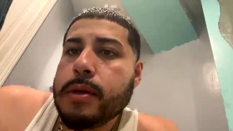 Snapshot of cookie_monster8593 chatting on May 5, 9:01 pm cookie_monster8593 online show from May 5, 9:01 pm
