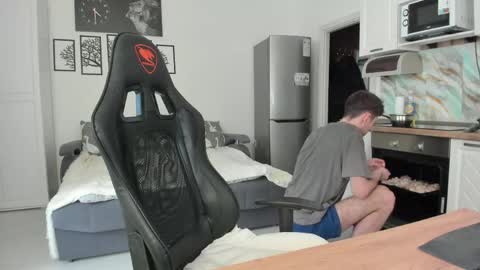 cookies_boys online show from May 11, 4:04 pm