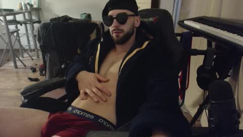 Snapshot of cookiewaves chatting on November 20, 6:02 am Stachu Jones online show from November 20, 6:02 am