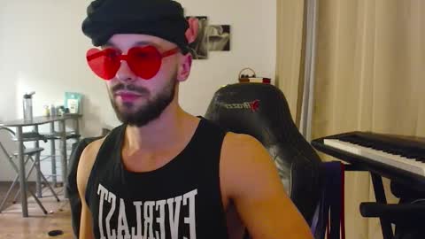 Snapshot of cookiewaves chatting on November 23, 4:40 pm Stachu Jones online show from November 23, 4:40 pm