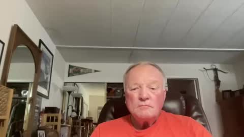 Snapshot of cookoosnest chatting on October 8, 3:37 am cookoosnest online show from October 8, 3:37 am