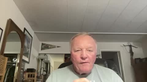 Snapshot of cookoosnest chatting on October 13, 3:50 am cookoosnest online show from October 13, 3:50 am